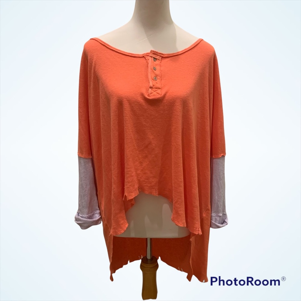Free People We the Free Star Henley Top, Medium, but VERY OVERSIZED! - Picture 5 of 7